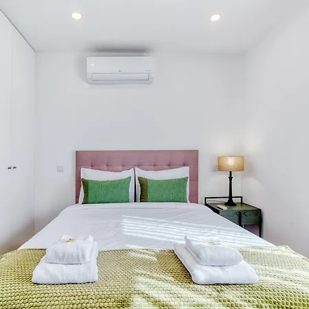 公寓 Portucale ! Chic Design 3br *